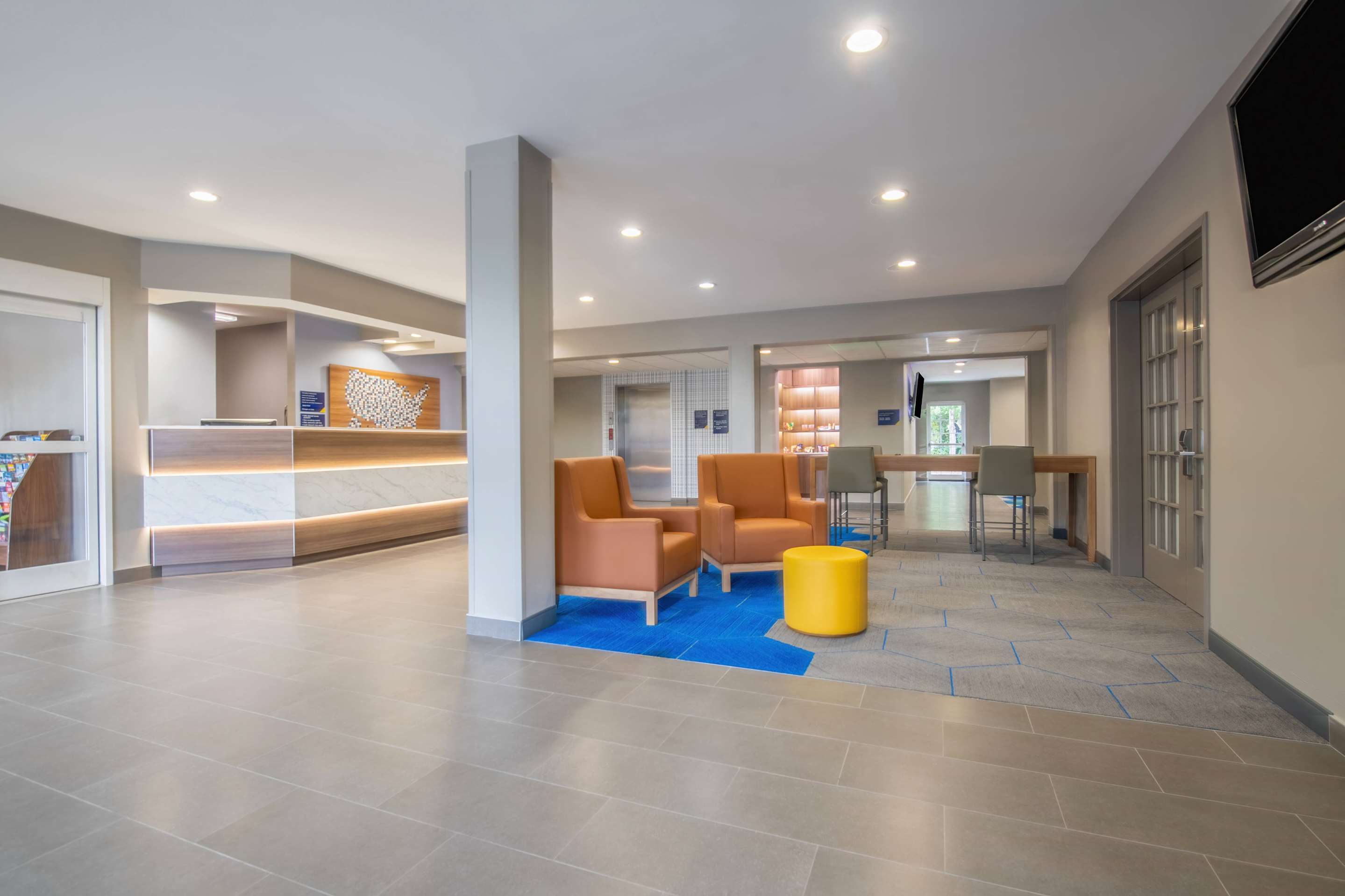Lobby | Microtel Inn & Suites by Wyndham Anderson/Clemson