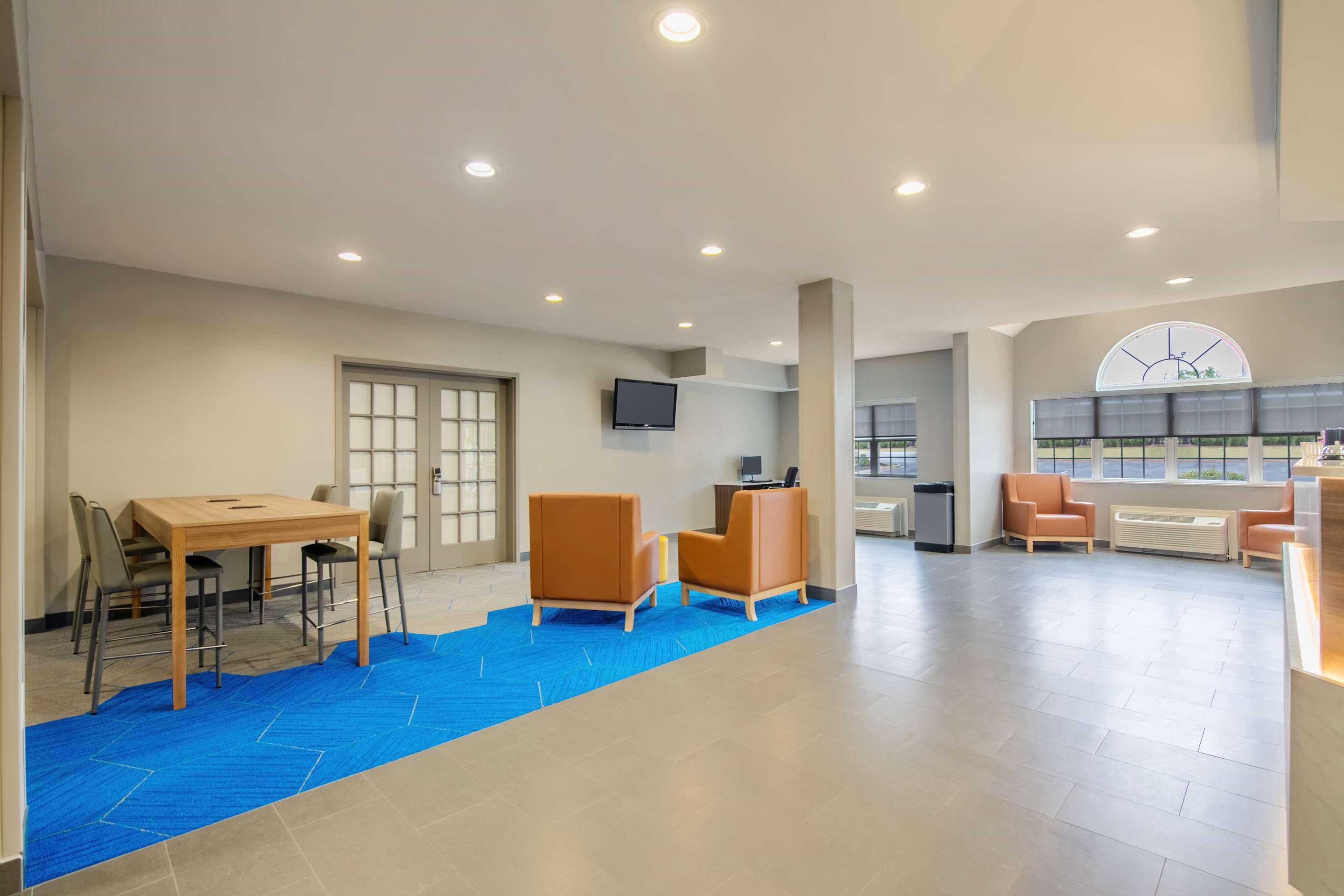 Lobby | Microtel Inn & Suites by Wyndham Anderson/Clemson