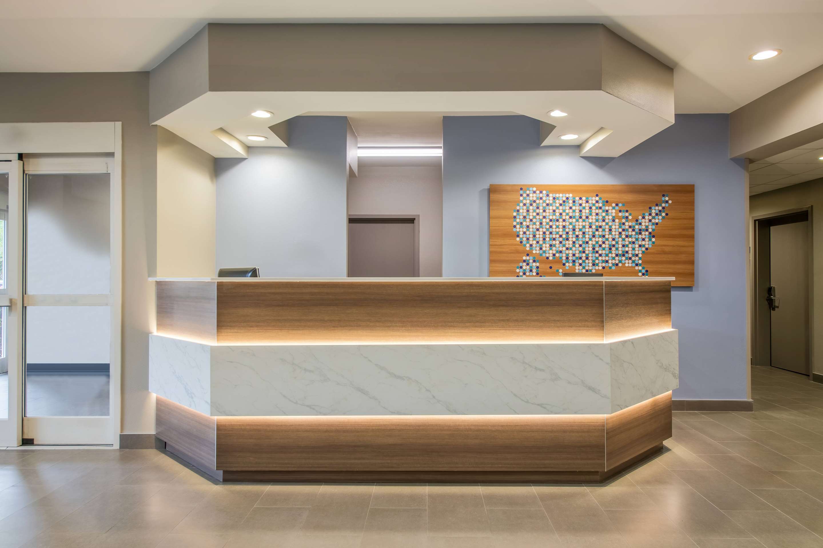 Lobby | Microtel Inn & Suites by Wyndham Anderson/Clemson