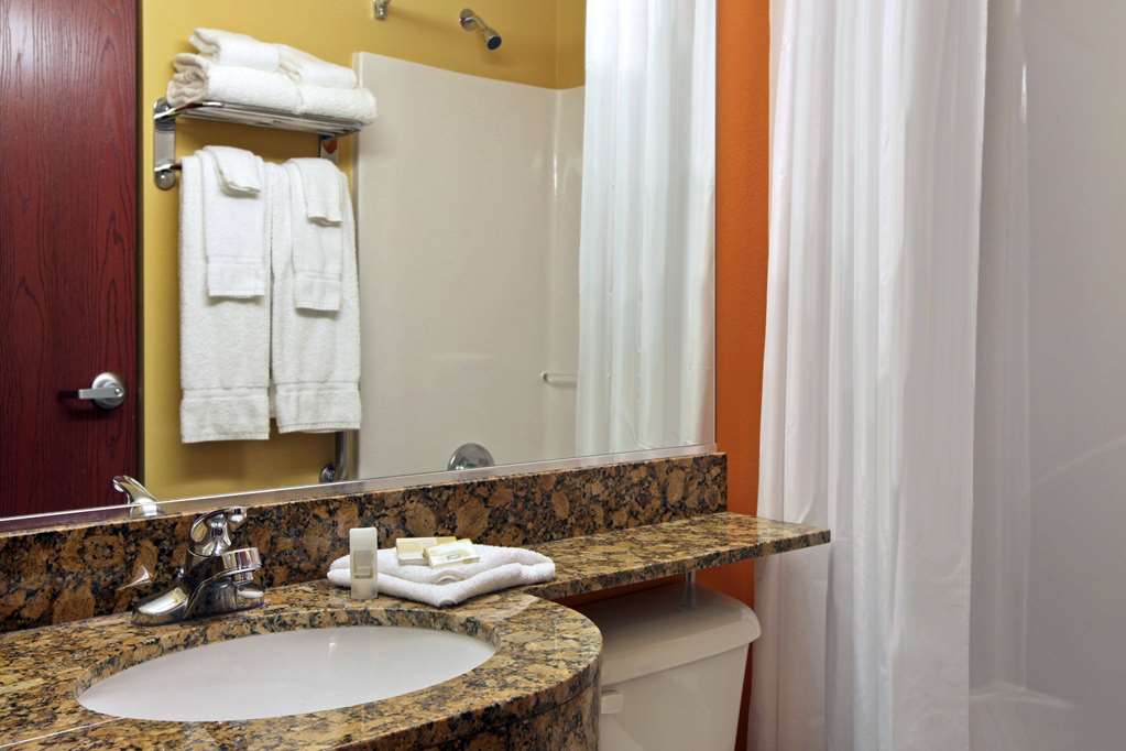 MICROTEL INN & SUITES BY WYNDHAM AN-guestroom-Guest Room,On-Site.jpg