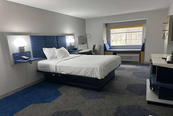  - Microtel Inn & Suites by Wyndham Manchester - I-24, Exit 114