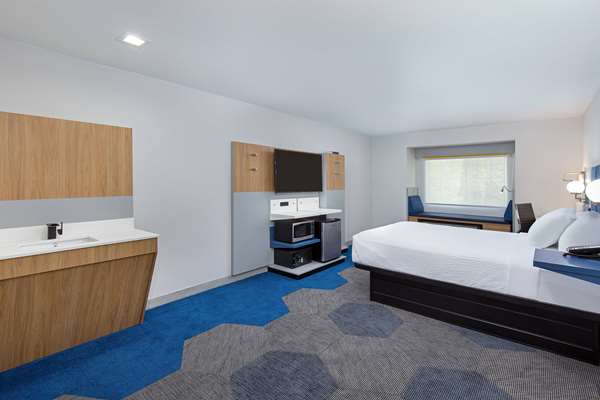 Suite - Microtel Inn & Suites by Wyndham Manchester - I-24, Exit 114