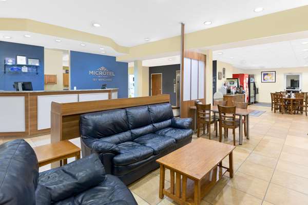  - Microtel Inn & Suites by Wyndham Kearney - I-80, Exit 272