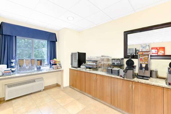  - Microtel Inn & Suites by Wyndham Kearney - I-80, Exit 272