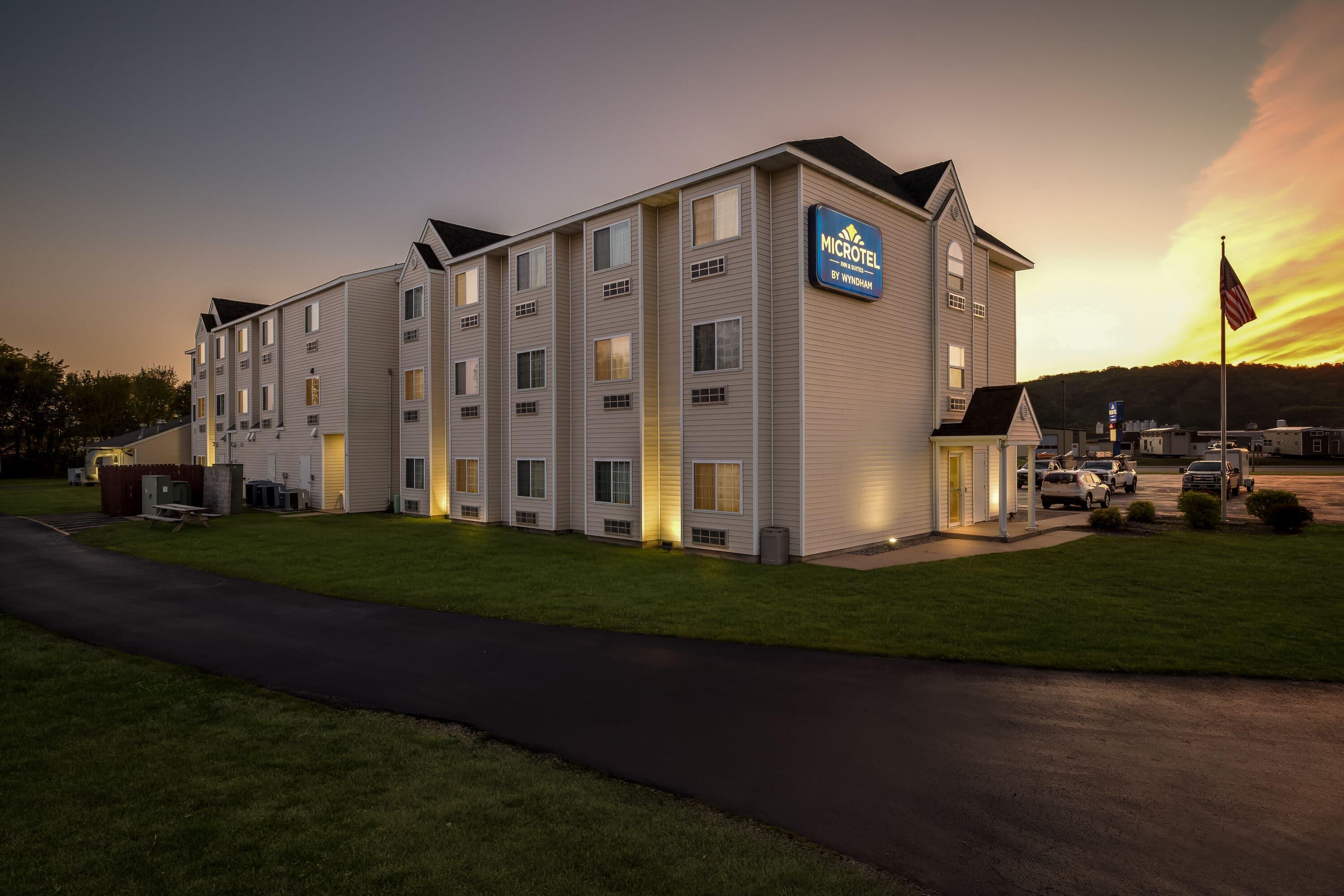 Exterior | Microtel Inn & Suites by Wyndham Prairie du Chien