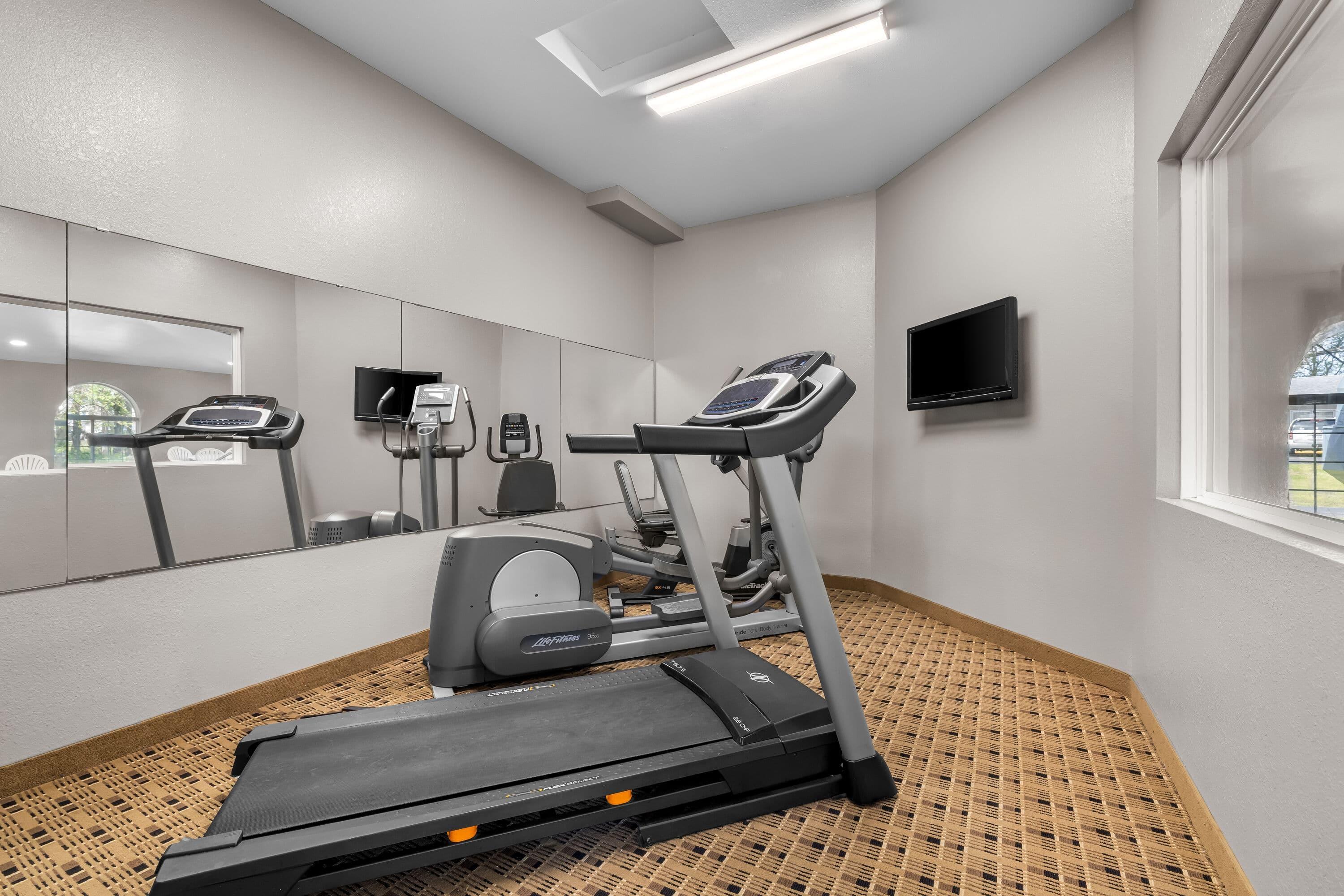 Health club fitness center gym | Microtel Inn & Suites by Wyndham Prairie du Chien
