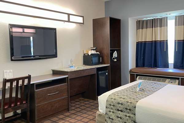  - Microtel Inn & Suites by Wyndham Michigan City - I-94, Exit 34