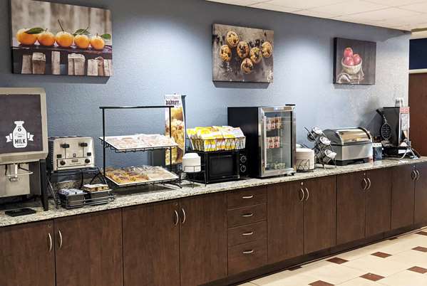  - Microtel Inn & Suites by Wyndham Michigan City - I-94, Exit 34