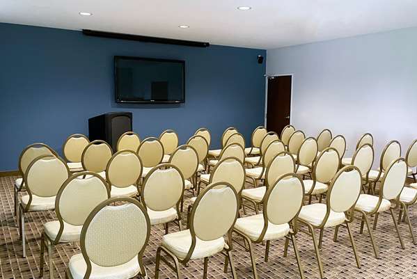  - Microtel Inn & Suites by Wyndham Michigan City - I-94, Exit 34