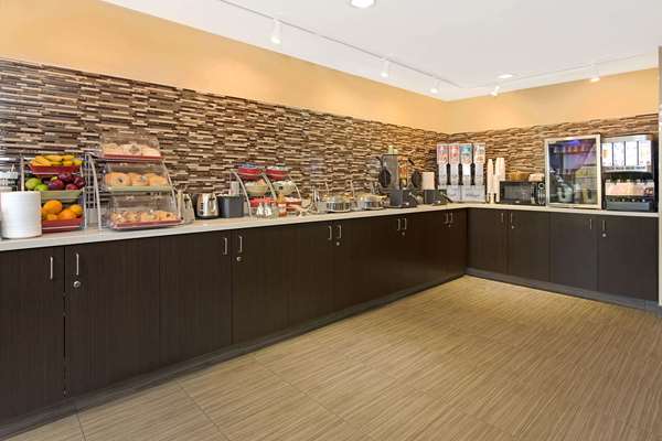  - Hawthorn Suites by Wyndham Sharonville - I-75, Exit 15