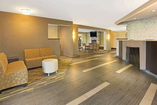  - Hawthorn Suites by Wyndham Sharonville - I-75, Exit 15