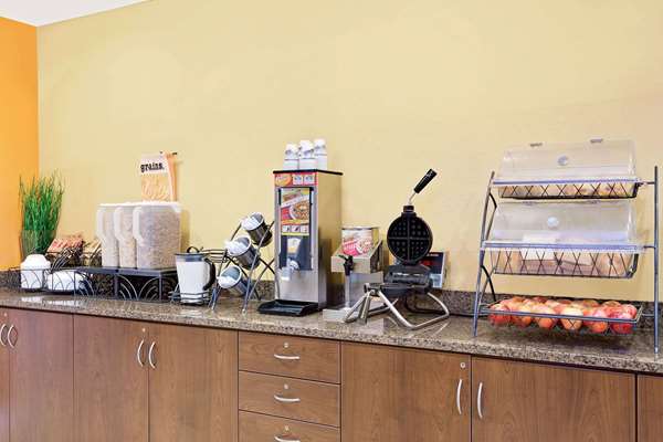  - Microtel Inn & Suites by Wyndham Princeton - I-77, Exit 9