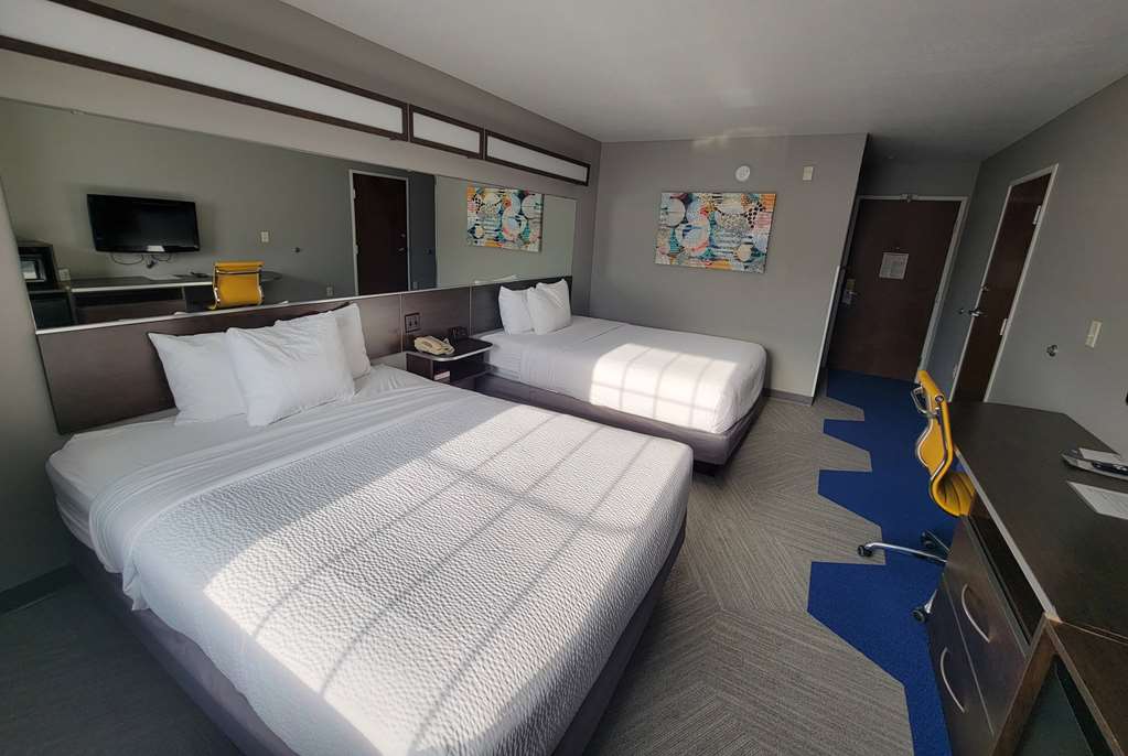 MICROTEL INN & SUITES BY WYNDHAM CO-guestroom-Guest Room,On-Site.jpg