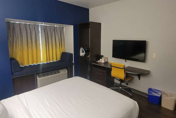 - Microtel Inn & Suites by Wyndham Council Bluffs - I-29, Exit 52