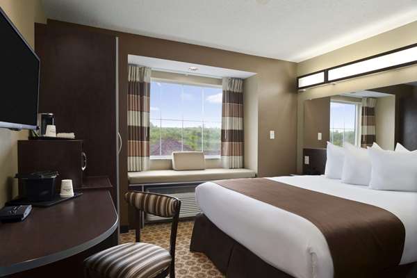  - Microtel Inn & Suites by Wyndham Fairmont - I-79, Exit 132