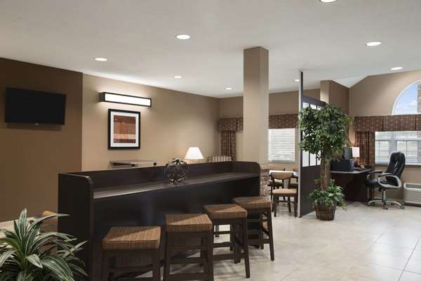  - Microtel Inn & Suites by Wyndham Fairmont - I-79, Exit 132