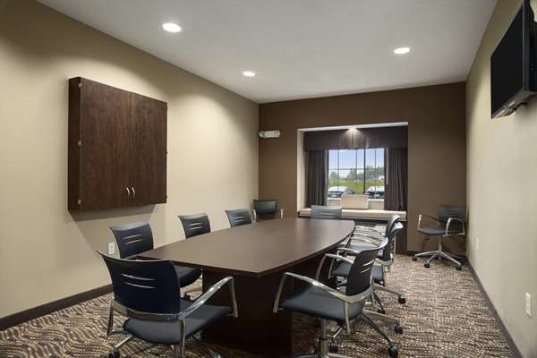  - Microtel Inn & Suites by Wyndham Fairmont - I-79, Exit 132