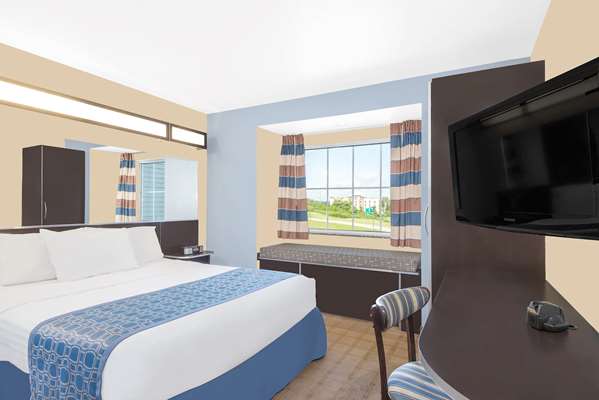  - Microtel Inn & Suites by Wyndham Waynesburg - I-79, Exit 14