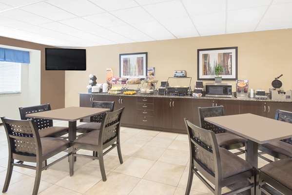  - Microtel Inn & Suites by Wyndham Waynesburg - I-79, Exit 14