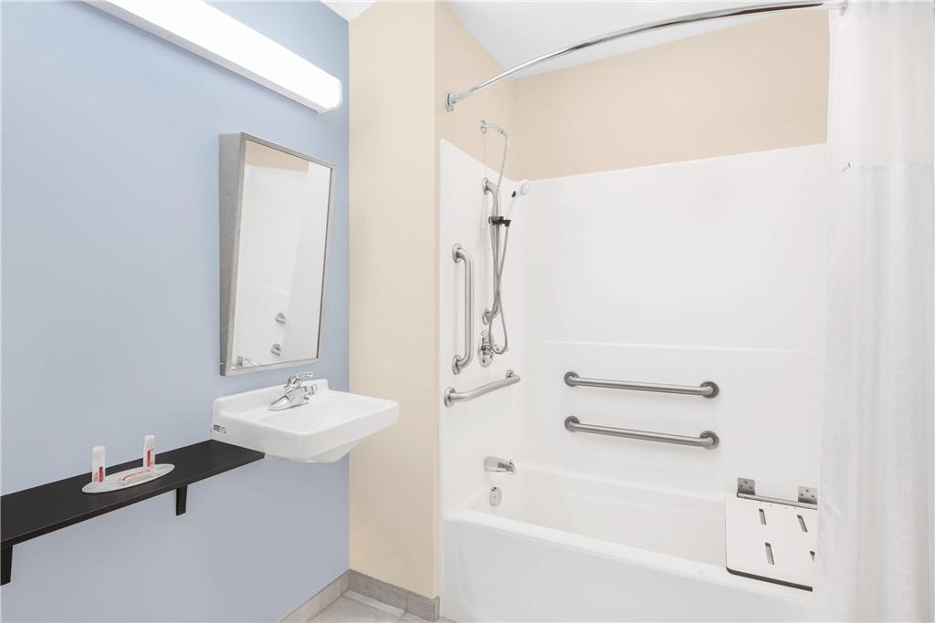 MICROTEL INN AND SUITES WAYNES-guestroom-Guest Room,Bathroom,Accessibility,On-Site.jpg