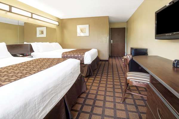  - Microtel Inn & Suites by Wyndham Airport Austin