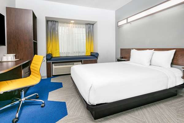  - Microtel Inn & Suites by Wyndham Airport Austin