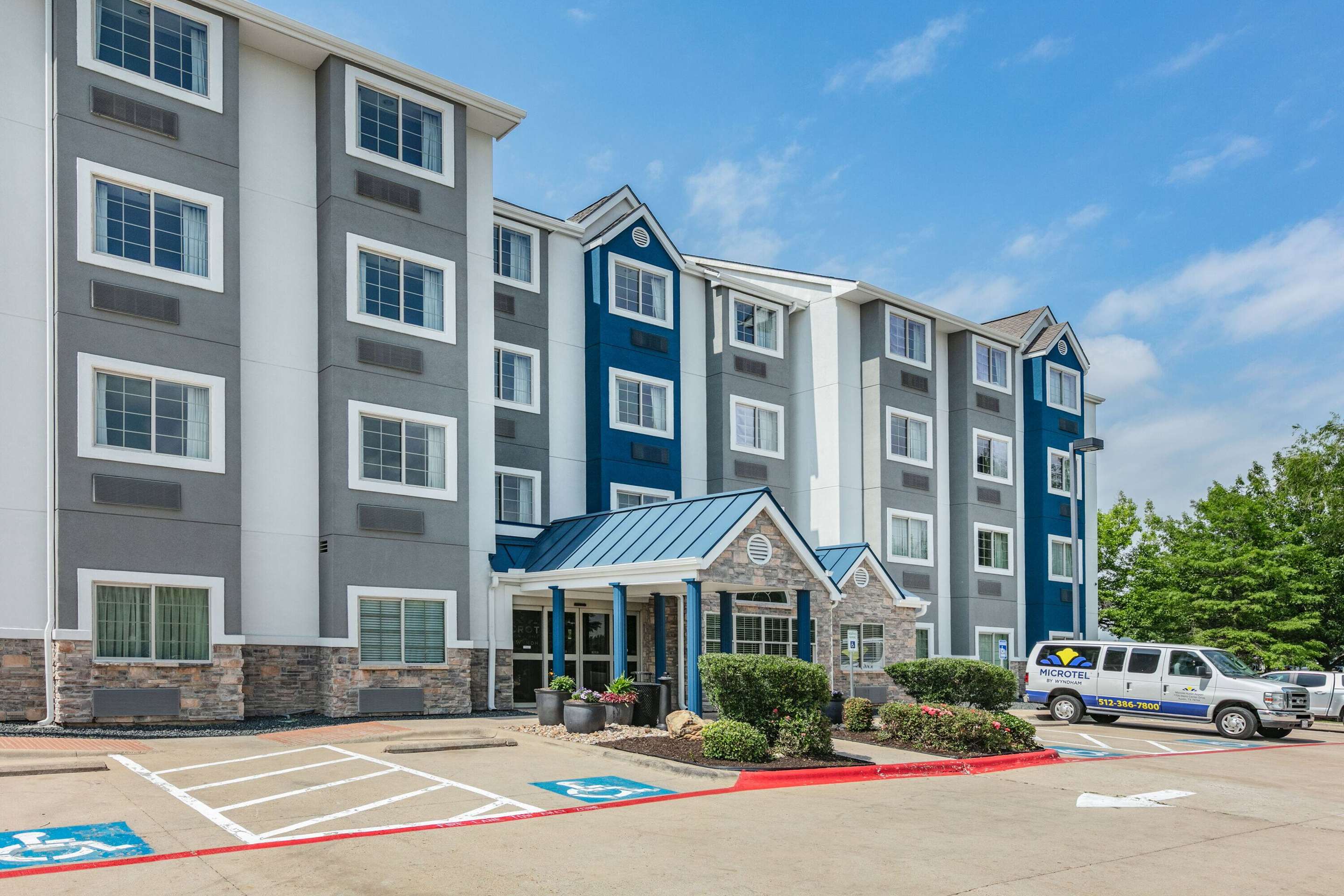 Exterior | Microtel Inn & Suites by Wyndham Austin Airport