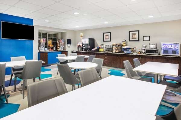  - Microtel Inn & Suites by Wyndham Airport Austin