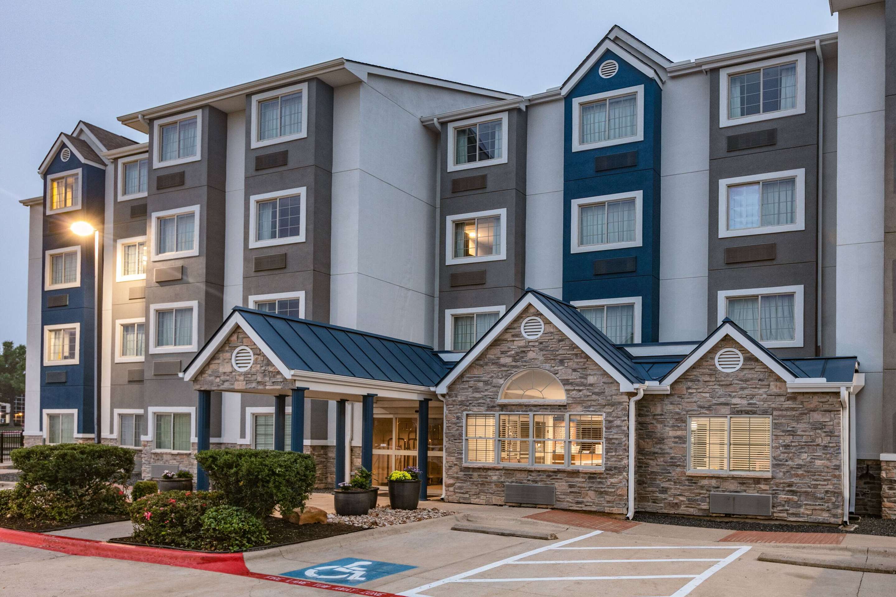 Exterior | Microtel Inn & Suites by Wyndham Austin Airport