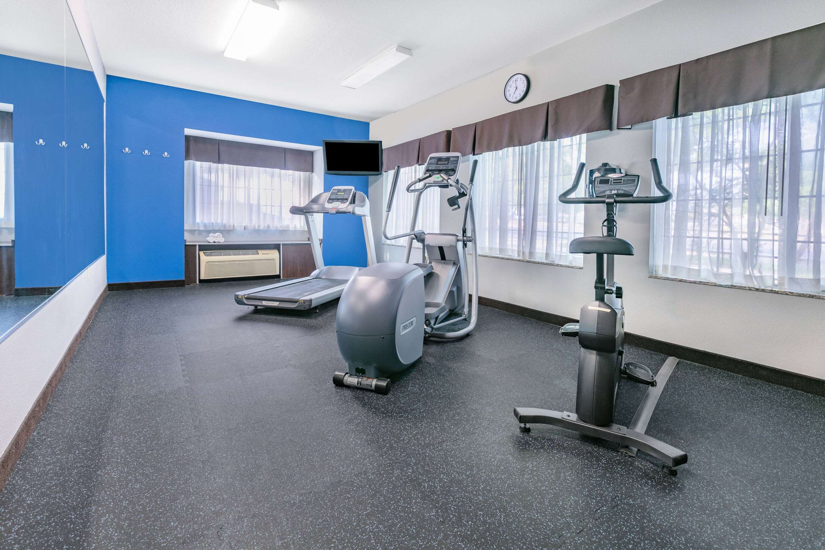 Health club fitness center gym | Microtel Inn & Suites by Wyndham Austin Airport