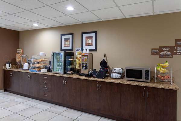  - Microtel Inn & Suites by Wyndham Fort Jackson Columbia