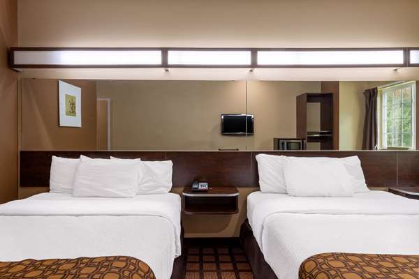  - Microtel Inn & Suites by Wyndham Fort Jackson Columbia