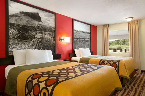  - Super 8 Motel Corsicana - I-45, Exit 231