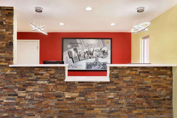  - Super 8 Motel Corsicana - I-45, Exit 231