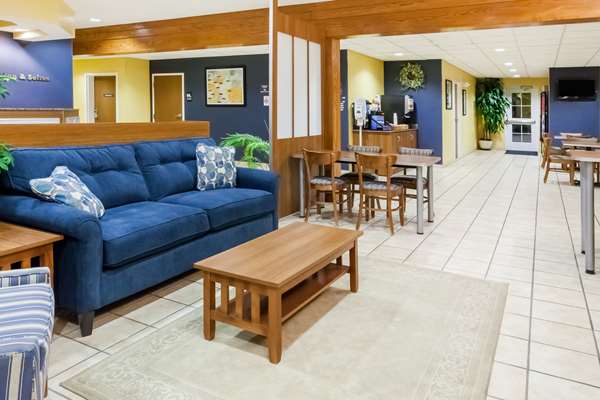  - Microtel Inn & Suites by Wyndham Dickson City - I-81, Exit 190