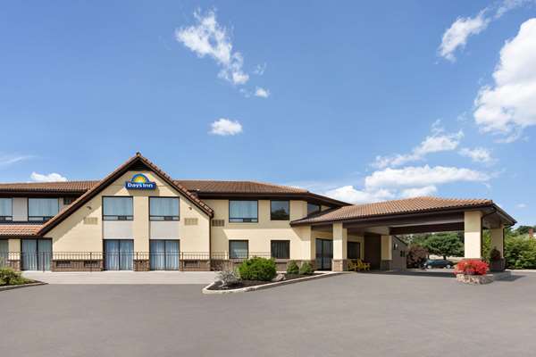 Exterior view - Days Inn Miramichi