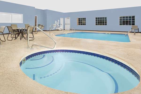 Pool - Microtel Inn & Suites by Wyndham Mansfield