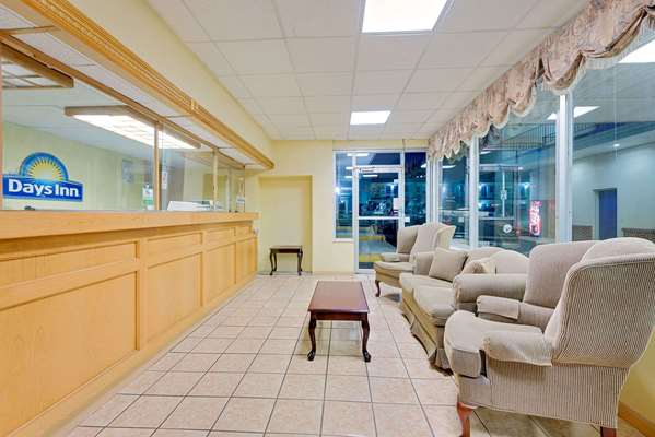  - Days Inn Waynesboro