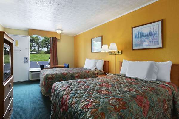  - Days Inn West Knoxville - I-40 & I-75, Exit 378