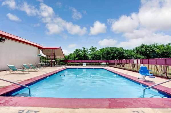 Pool - Days Inn West Knoxville - I-40 & I-75, Exit 378