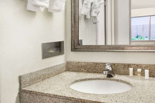  - Days Inn New Orleans Airport Kenner