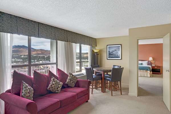 Suite - Ramada Hotel & Casino Reno - I-80, Exit 14