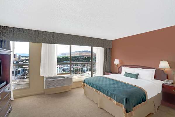  - Ramada Hotel & Casino Reno - I-80, Exit 14