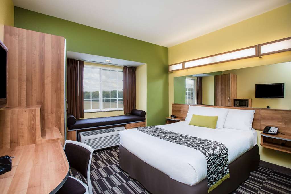 MICROTEL INN/SUITES OPELIKA-guestroom-Guest Room,On-Site.jpg