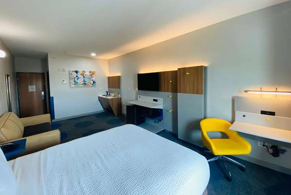  - Microtel Inn & Suites by Wyndham Opelika - I-85, Exit 58