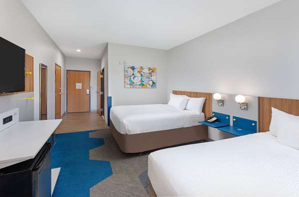 - Microtel Inn & Suites by Wyndham Opelika - I-85, Exit 58