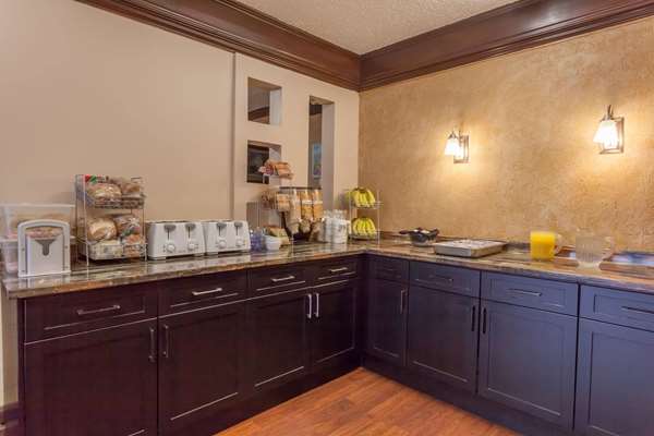  - Days Inn Fredericton