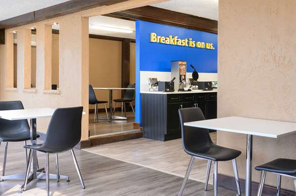  - Days Inn Fredericton