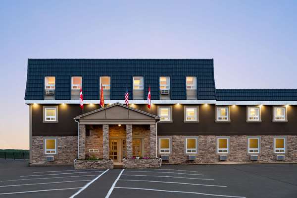 Exterior view - Days Inn Fredericton