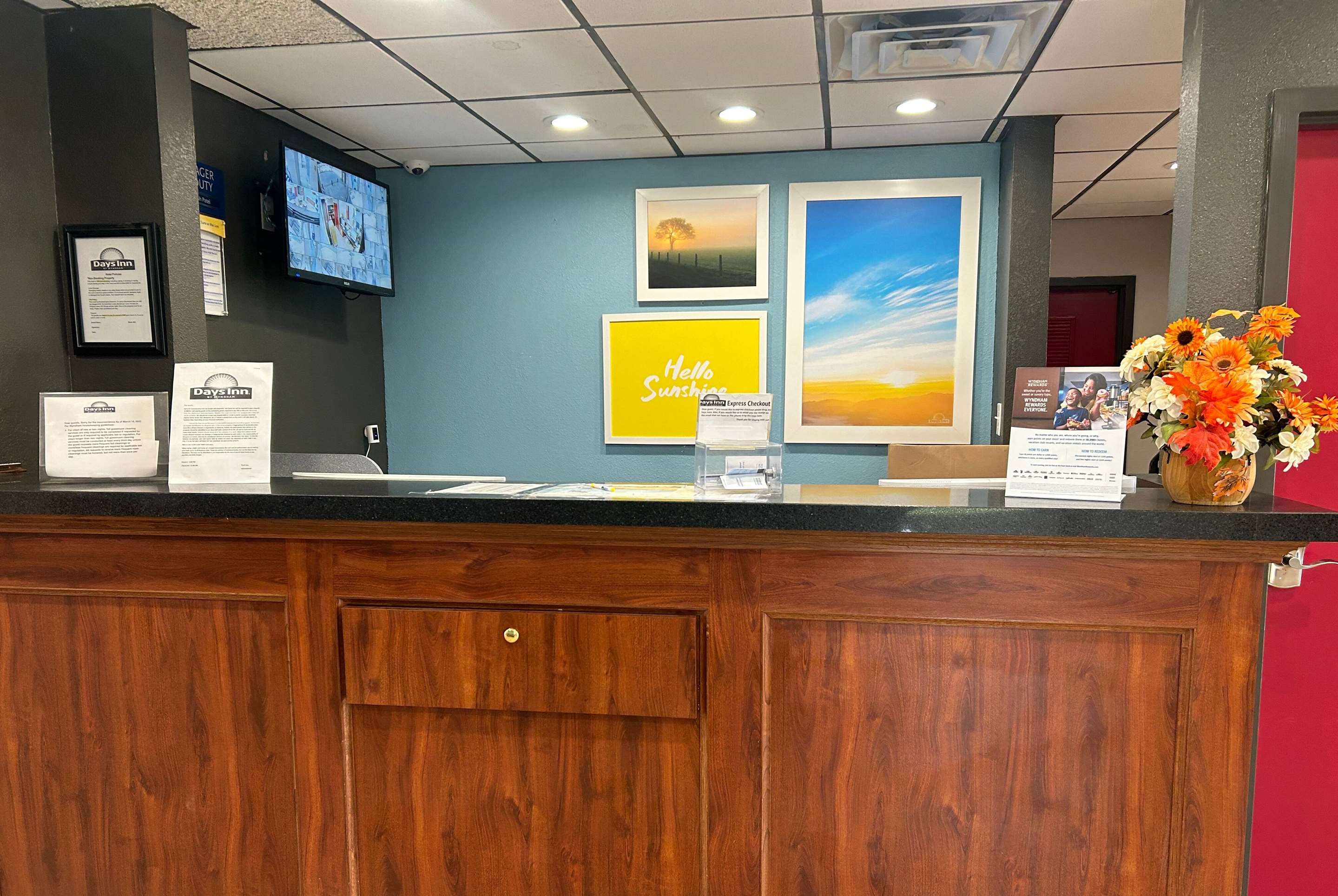 Lobby | Days Inn by Wyndham Killeen Fort Hood